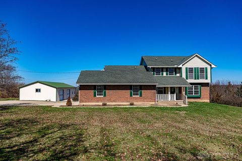 Photo of 5740 Hendrickson Road, Turtlecreek Twp, OH 45005 (MLS # 953921)