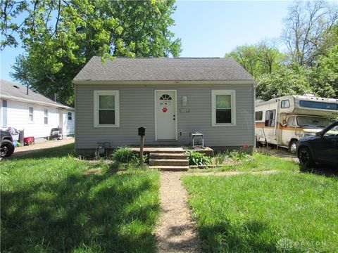 Photo of 1902 Ontario Avenue, Dayton, OH 45414 (MLS # 952749)