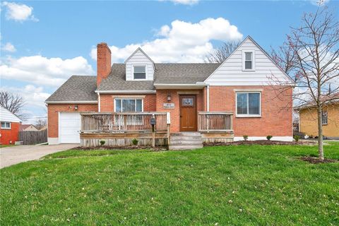 Photo of 3716 Wenzler Drive, Kettering, OH 45429 (MLS # 954271)