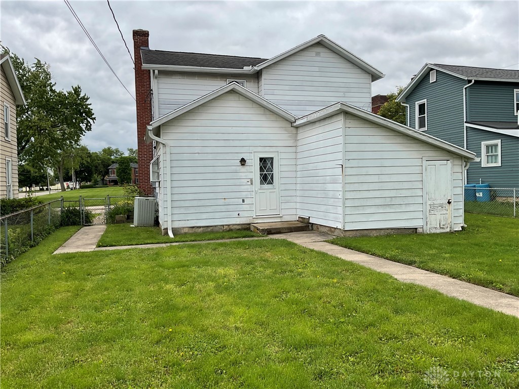 209 W Dow Street, Tipp City, Ohio image 32