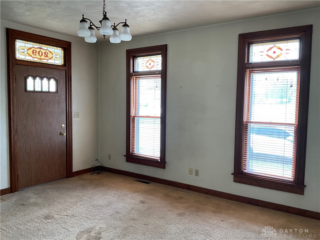 209 W Dow Street, Tipp City, Ohio image 9