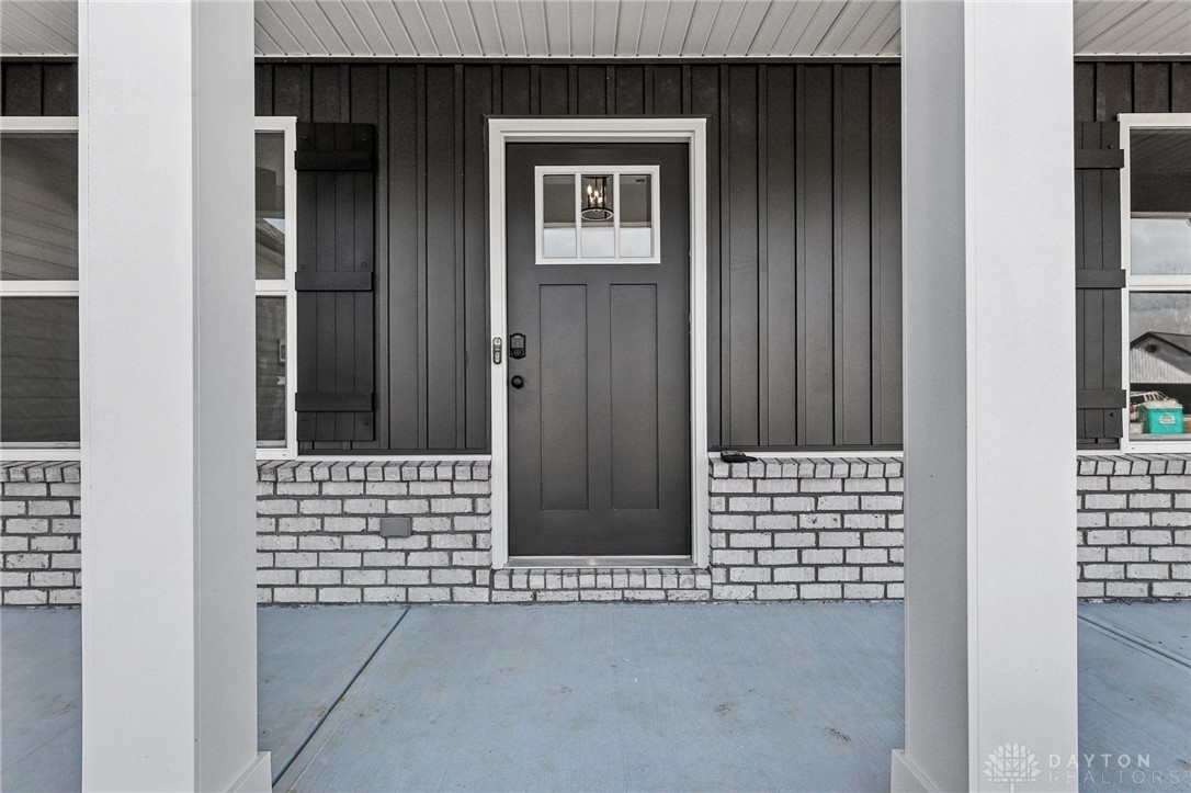 545 Holland Drive, Trenton, Ohio image 4
