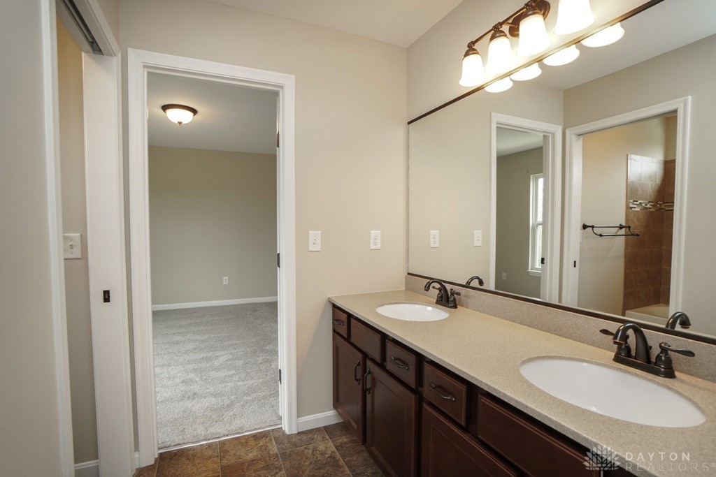 5208 Othello Drive, Franklin, Ohio image 40