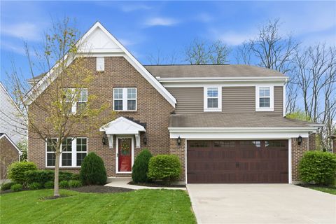 Photo of 1536 Golf Club Dr, Turtlecreek Twp, OH 45036 (MLS # 956651)
