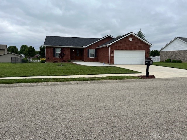 125 Honeysuckle Way, Eaton, Ohio image 1