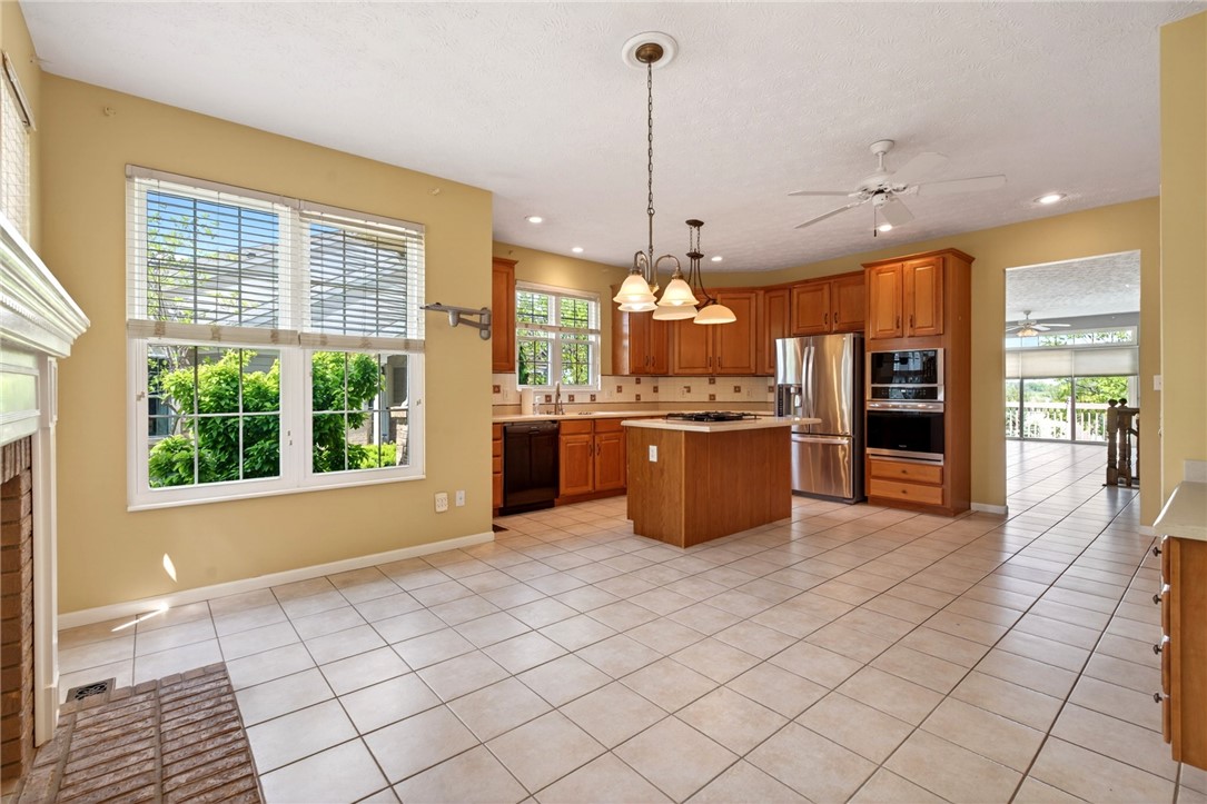 2544 Greenside Drive