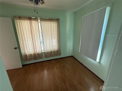 Tiny photo for 1901 Brentwood Street, Middletown, OH 45044 (MLS # 945344)