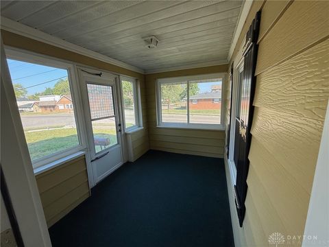 Tiny photo for 1901 Brentwood Street, Middletown, OH 45044 (MLS # 945344)