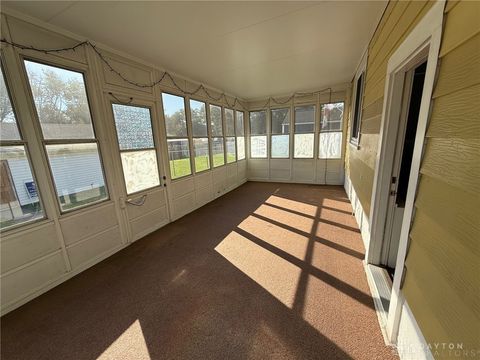 Tiny photo for 1901 Brentwood Street, Middletown, OH 45044 (MLS # 945344)