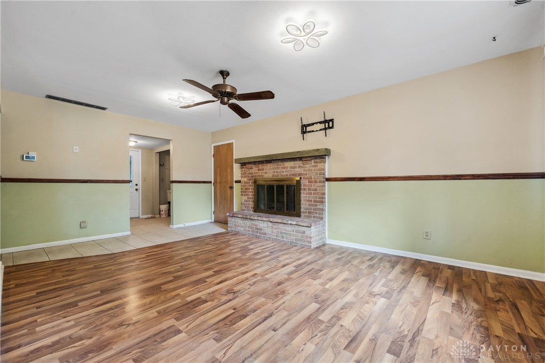 3189 Claydor Drive, Beavercreek, Ohio image 6