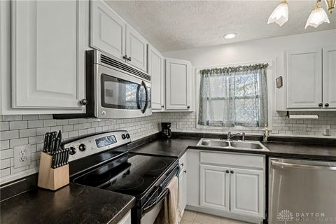 Tiny photo for 5778 Sharp Road, Dayton, OH 45432 (MLS # 946042)