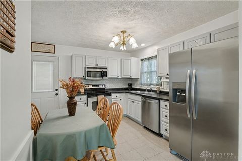 Tiny photo for 5778 Sharp Road, Dayton, OH 45432 (MLS # 946042)