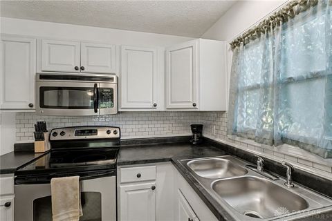 Tiny photo for 5778 Sharp Road, Dayton, OH 45432 (MLS # 946042)