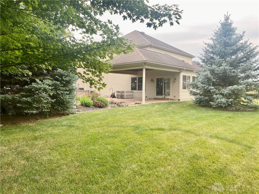 567 Chartwell Court, Troy, Ohio image 39