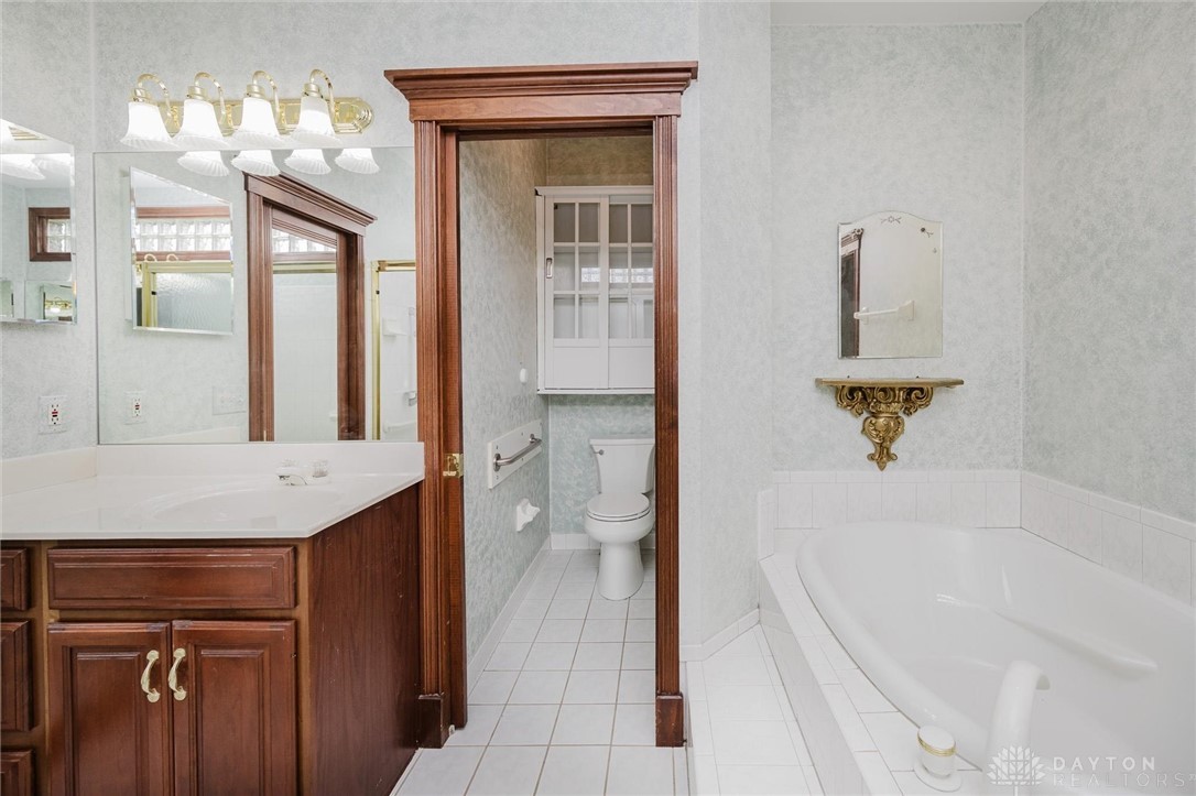 5770 Chapel Heights Lane, Colerain Township, Ohio image 33
