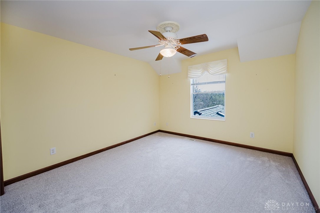 5770 Chapel Heights Lane, Colerain Township, Ohio image 37