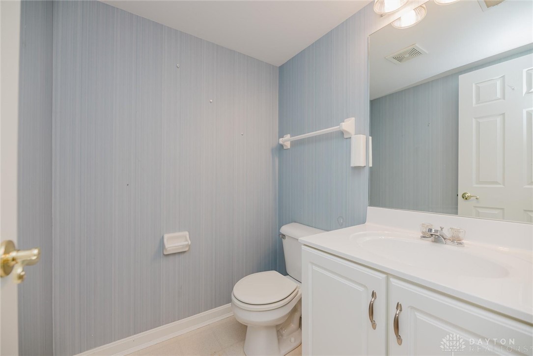 5770 Chapel Heights Lane, Colerain Township, Ohio image 46
