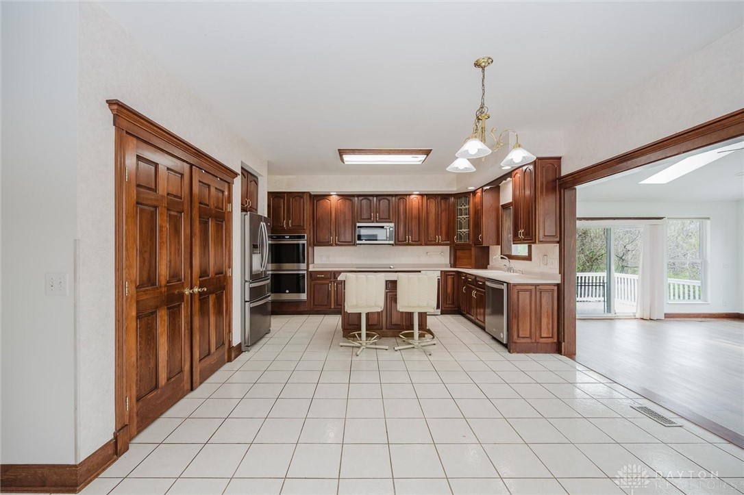 5770 Chapel Heights Lane, Colerain Township, Ohio image 9