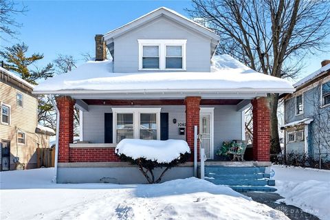 Photo of 1042 Shakespeare Avenue, Dayton, OH 45402 (MLS # 951530)