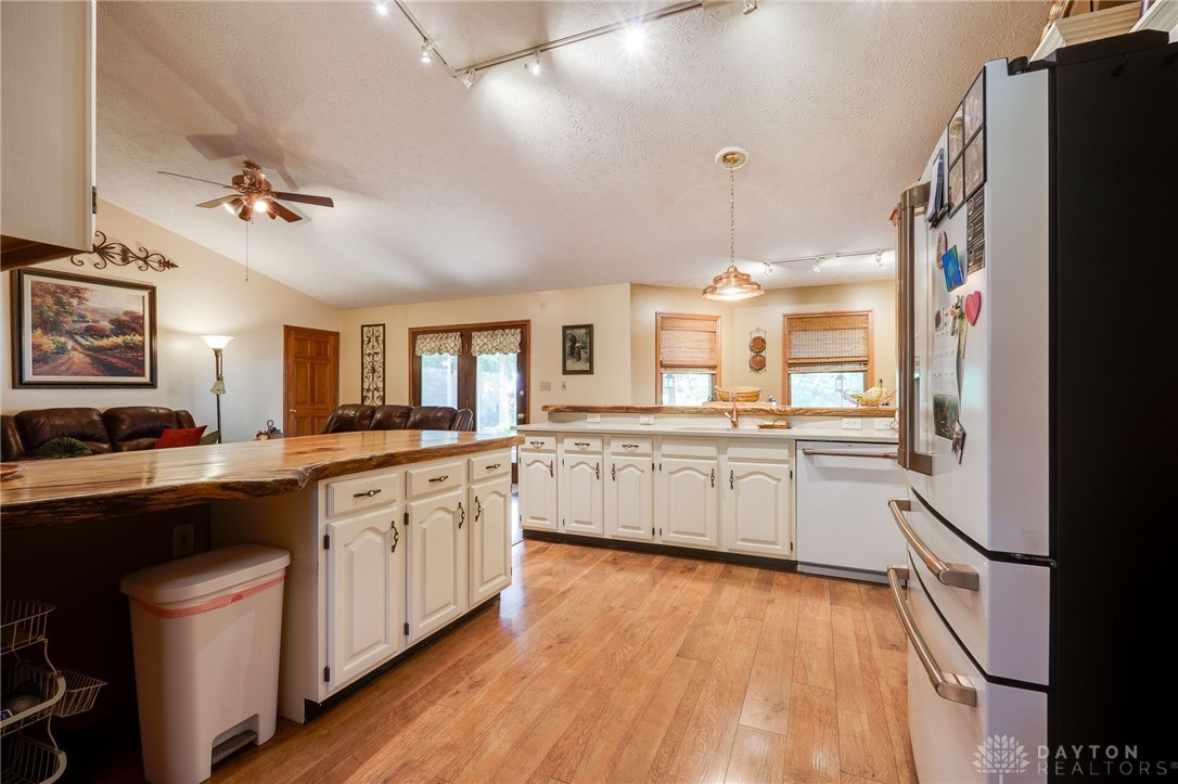 4459 Thornview Drive, Morrow, Ohio image 14