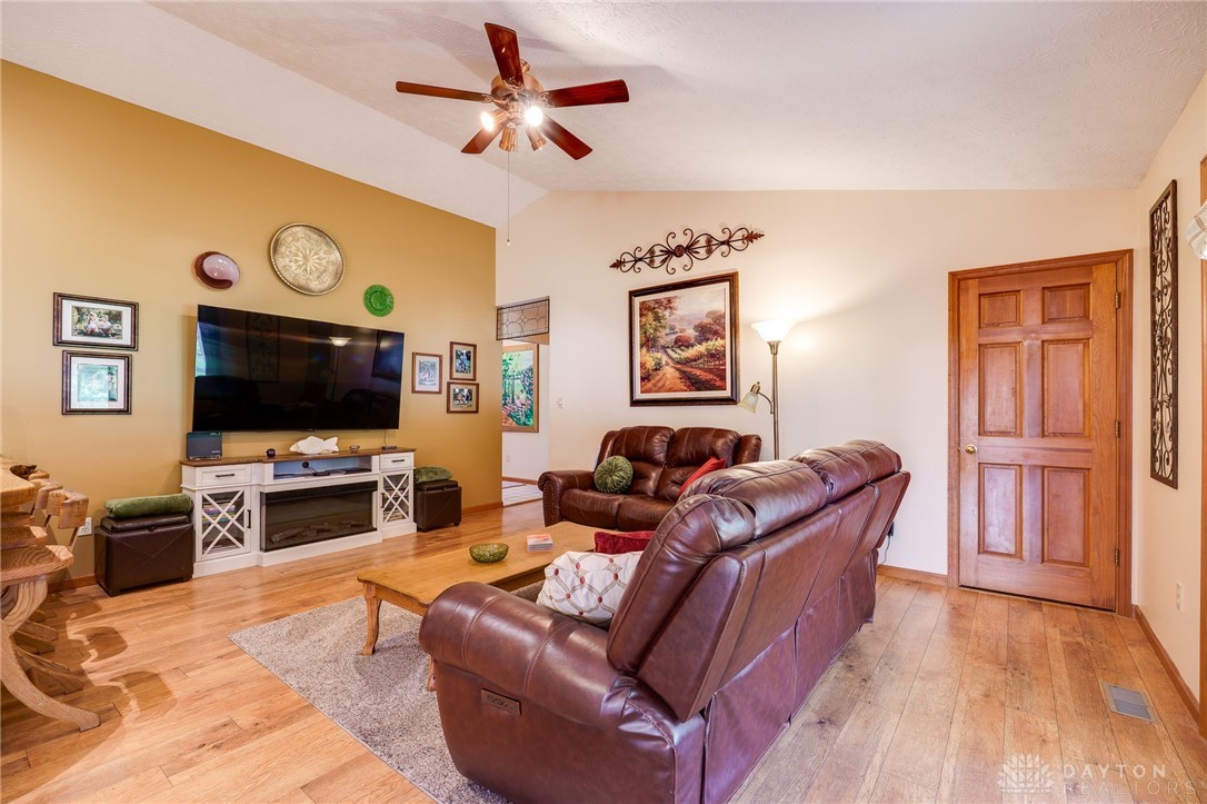 4459 Thornview Drive, Morrow, Ohio image 22