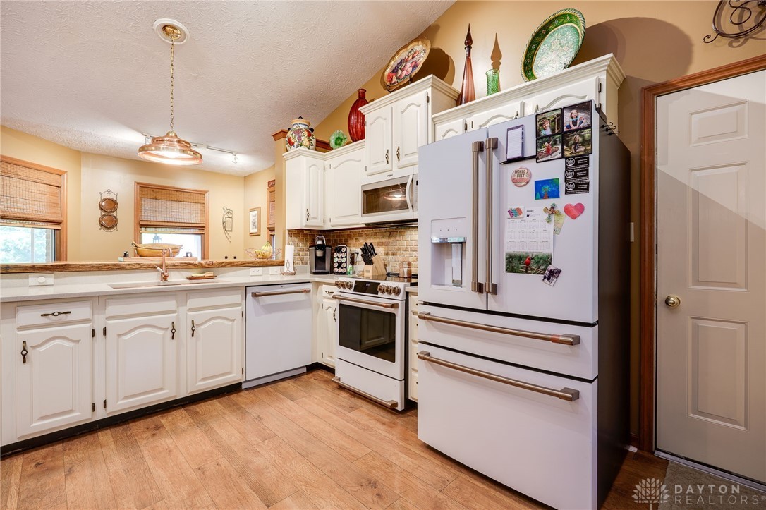 4459 Thornview Drive, Morrow, Ohio image 15