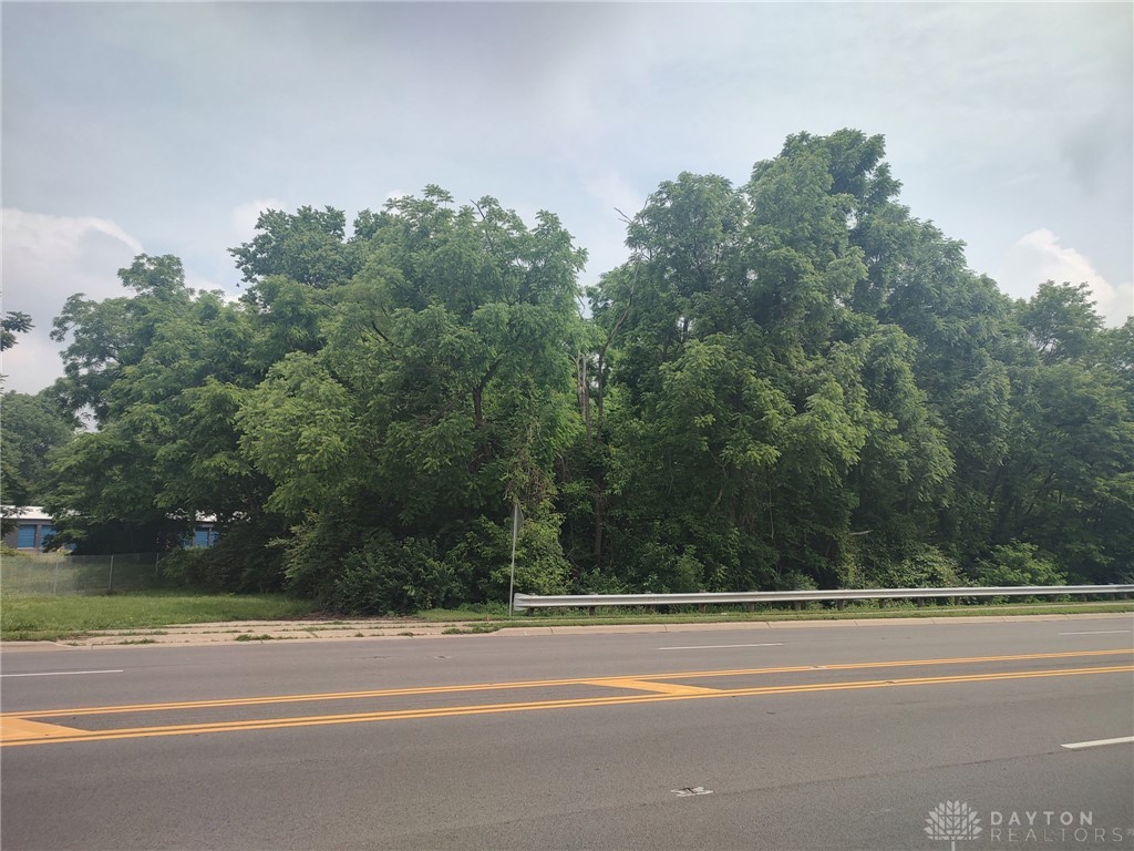 551 E 2nd Street, Franklin, Ohio image 3