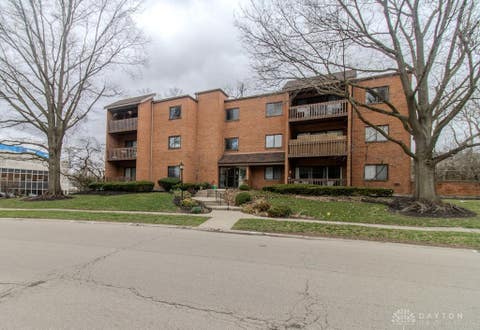Photo for 3285 Southdale Drive 4