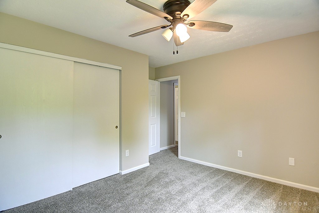 510 Royal Springs Drive, Springboro, Ohio image 21