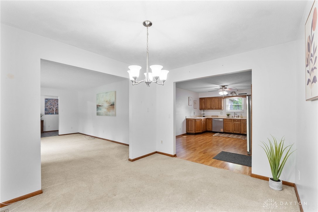 3154 Creekside Drive, Beavercreek, Ohio image 12