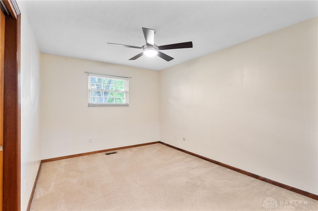 3154 Creekside Drive, Beavercreek, Ohio image 20