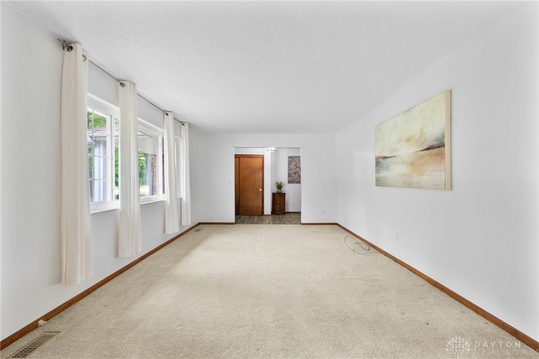 3154 Creekside Drive, Beavercreek, Ohio image 9