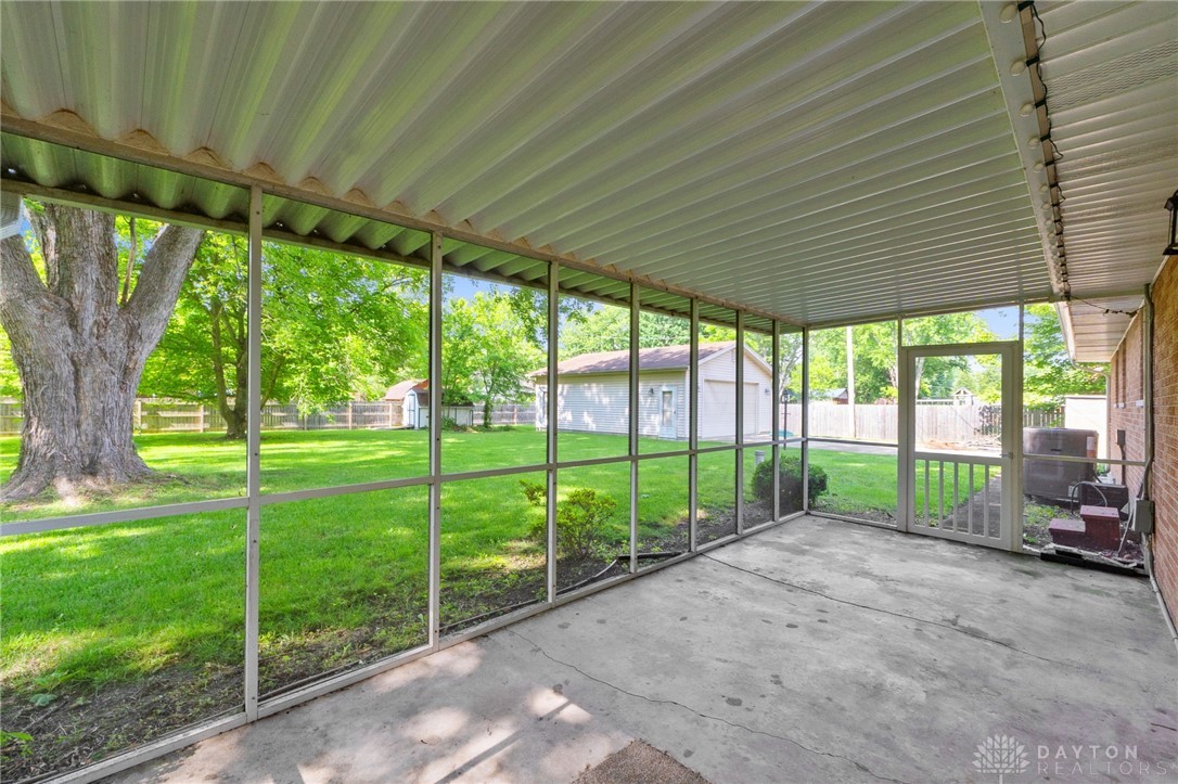 3154 Creekside Drive, Beavercreek, Ohio image 33