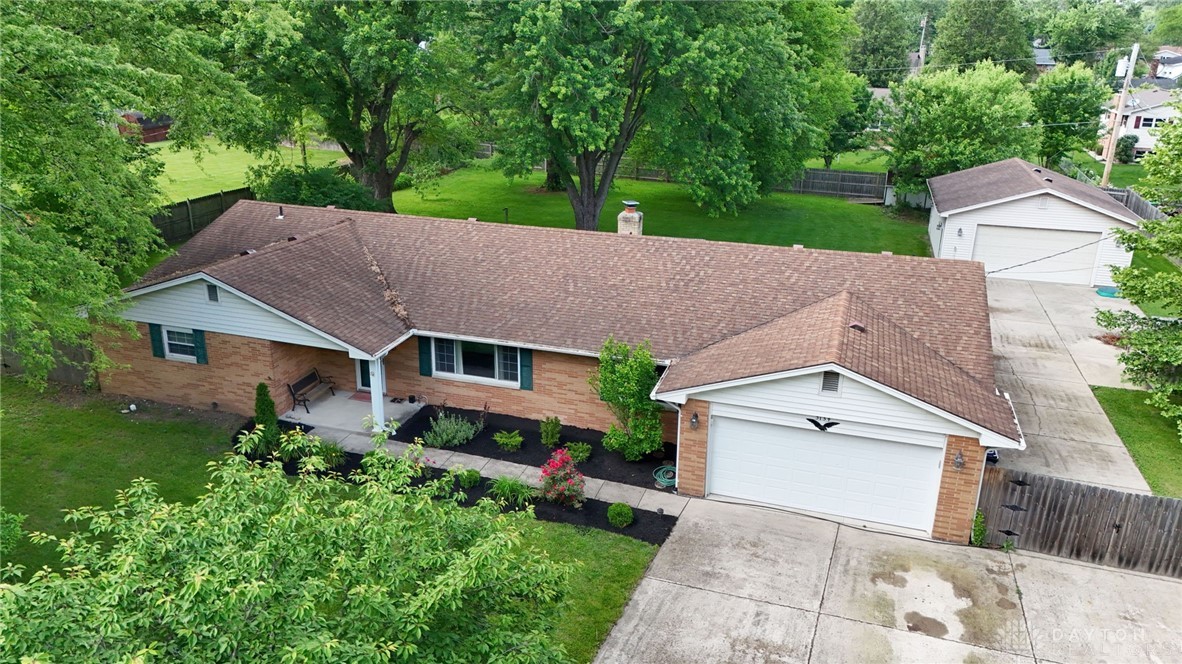 3154 Creekside Drive, Beavercreek, Ohio image 4