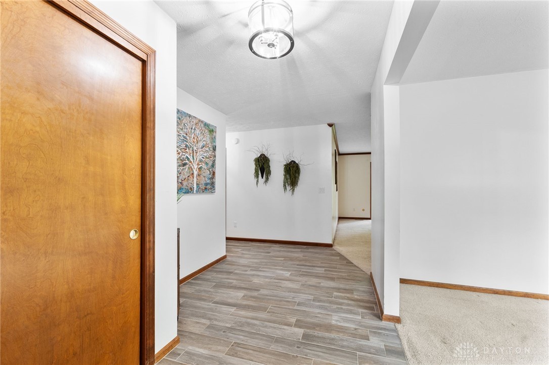 3154 Creekside Drive, Beavercreek, Ohio image 7
