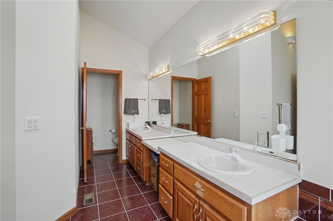 214 Shelford Way, Beavercreek, Ohio image 23