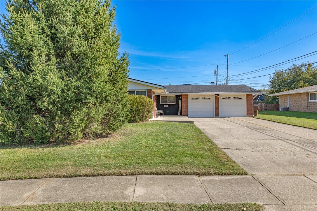 1324 Mapleridge Drive