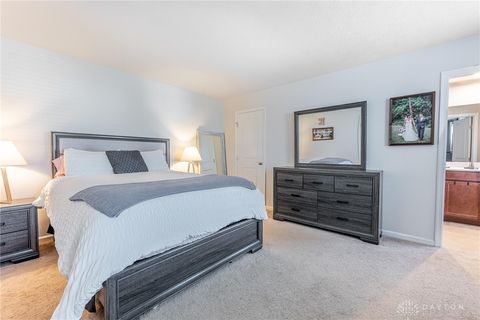 Tiny photo for 5750 Woodcreek Drive, Middletown, OH 45042 (MLS # 945284)