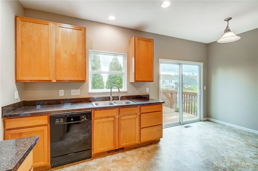 3548 Mourning Dove Woods, Franklin, Ohio image 12