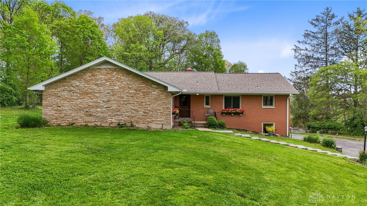 1859 Trebein Road, Beavercreek Township, Ohio image 2