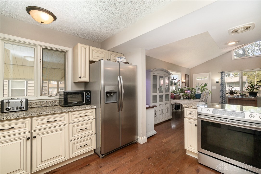 930 Mark Avenue, Hamilton, Ohio image 4