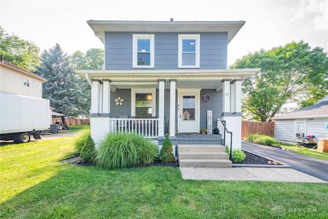 Photo for 121 Larchmont Road