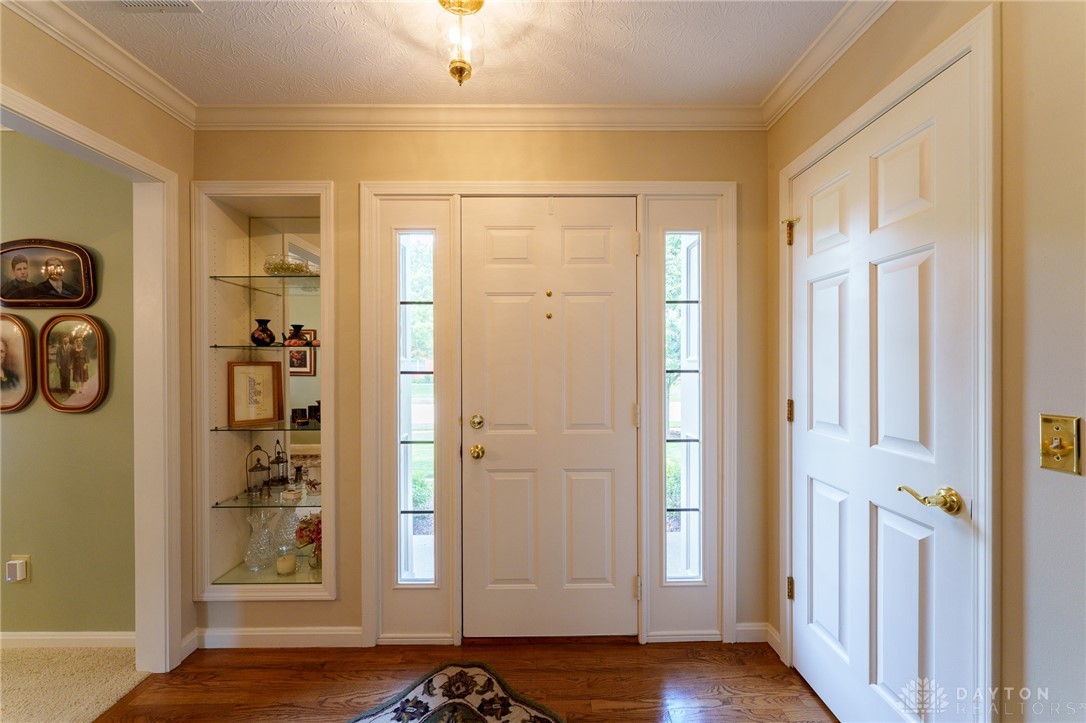 1150 Cloverdale Drive, Troy, Ohio image 4