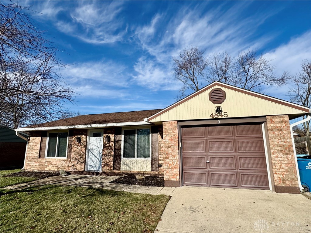 4845 Flagstone Court, Dayton, Ohio image 1