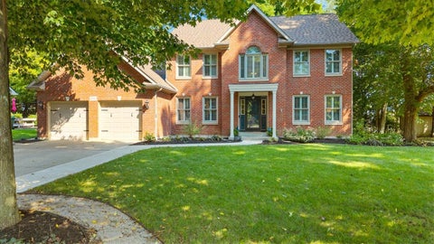 Homes For Sale - 2340 Cara Drive<br/> Troy, OH 45373