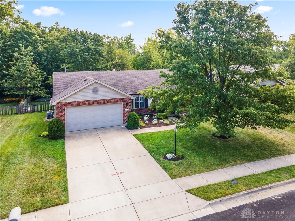 2581 Huntington Drive, Troy, Ohio image 30