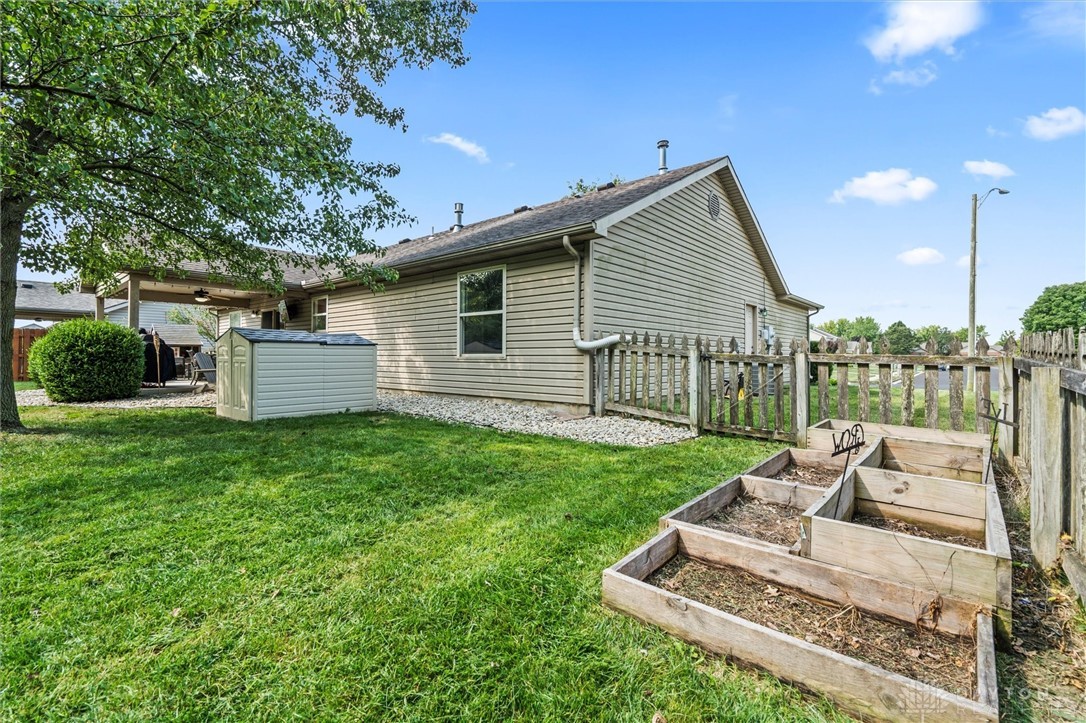 2581 Huntington Drive, Troy, Ohio image 39