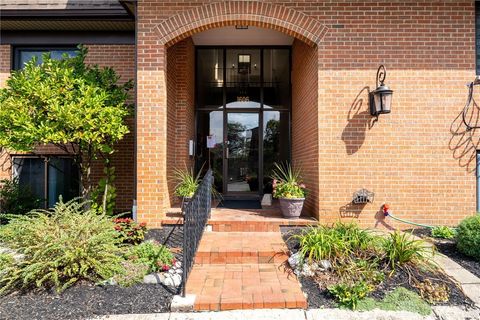 Photo of 1606 Pine Tree Lane #38, Dayton, OH 45449 (MLS # 944244)