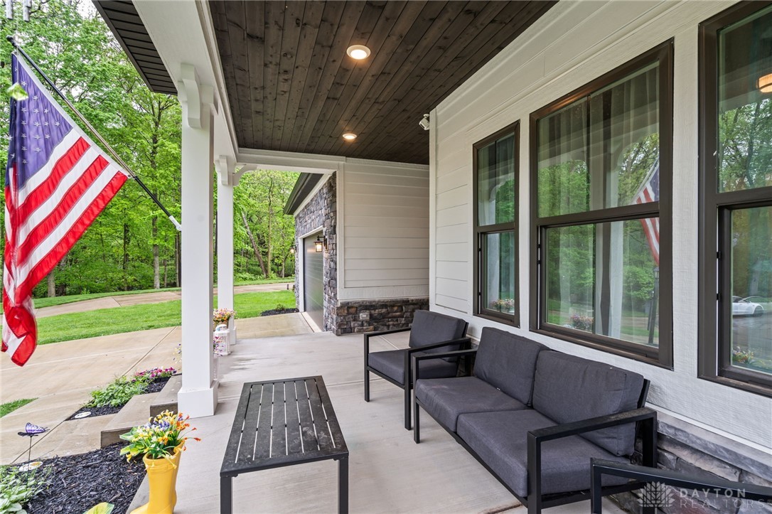 2919 Forest Glen Court, Beavercreek, Ohio image 3