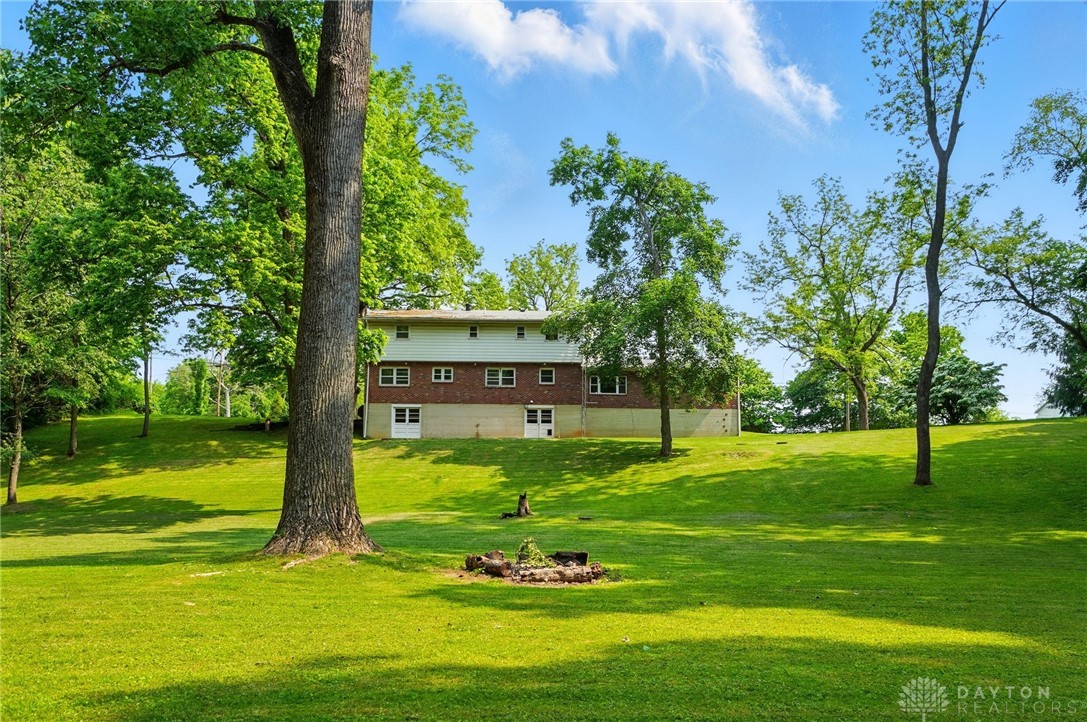 8020 E New Carlisle Road, New Carlisle, Ohio image 44
